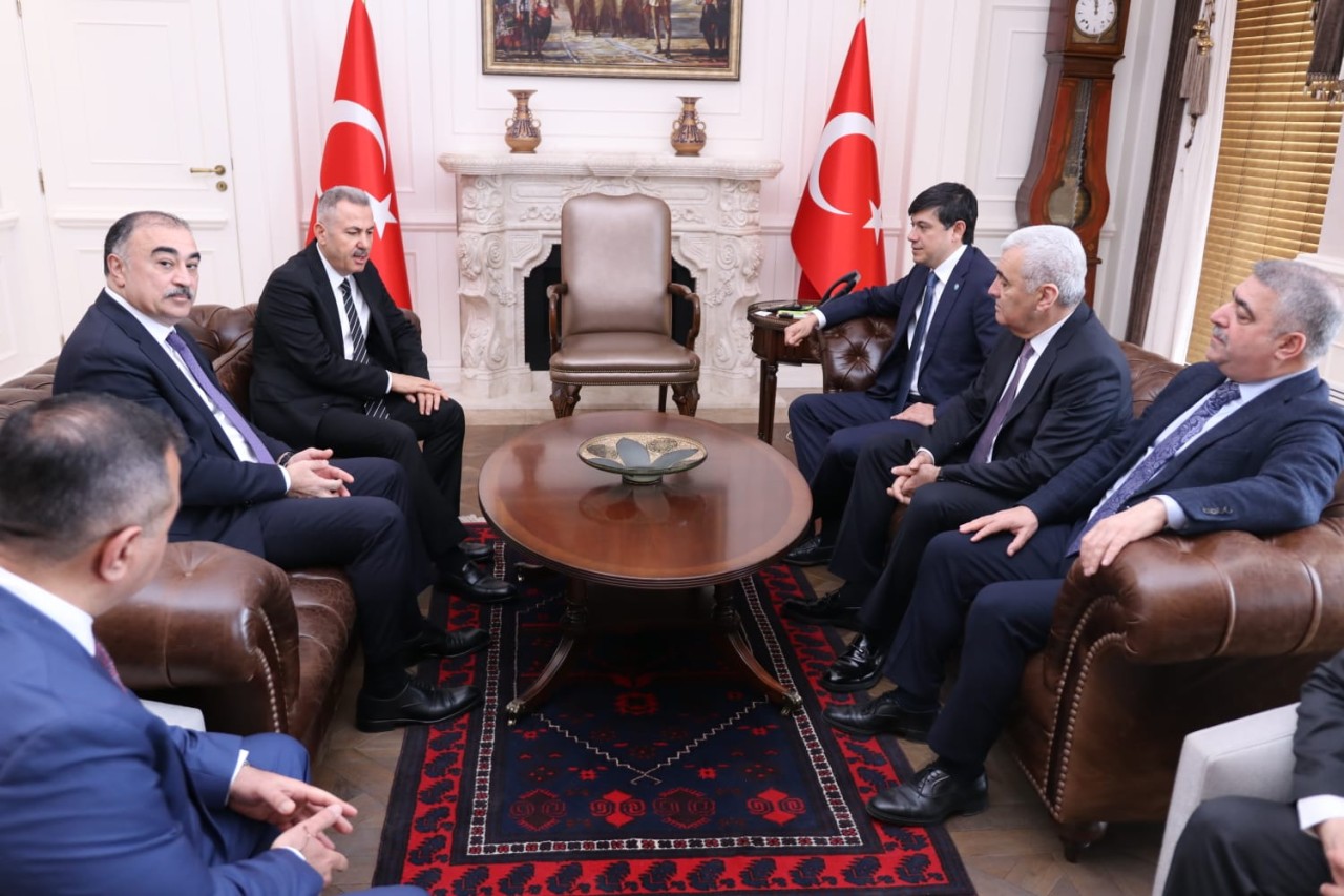 Fuad Muradov İzmir valisi ilə görüşüb - FOTO